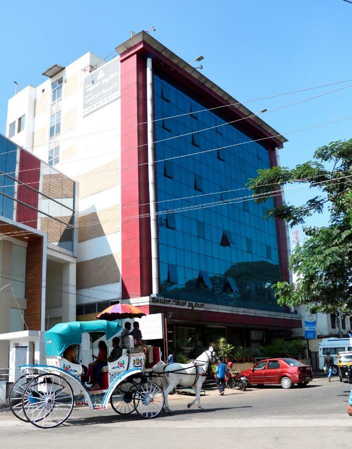 Hotel Ganesh Palace Maiçor Exterior foto